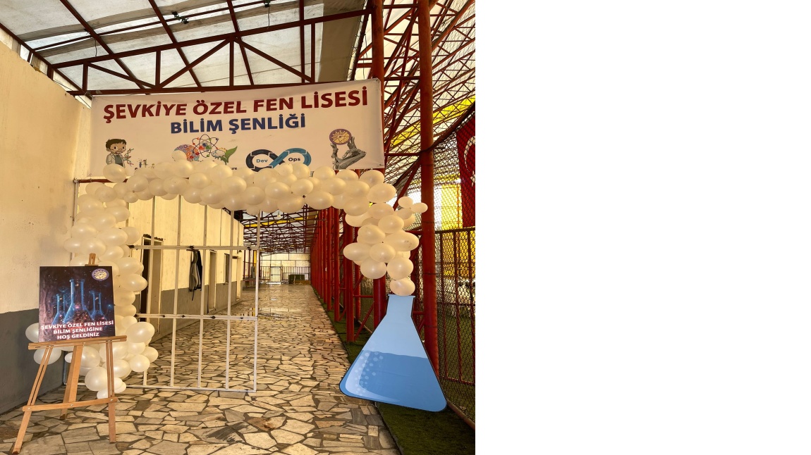 Bilim Şenliği Gerçekleştirildi.