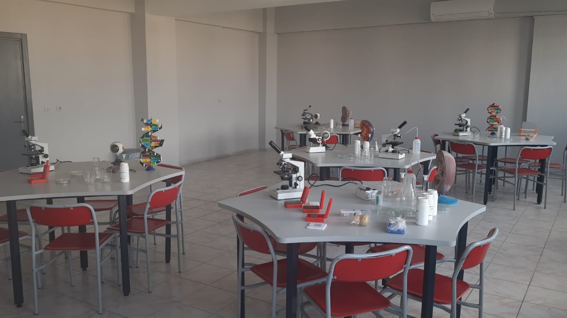 Biyoloji Laboratuarımız